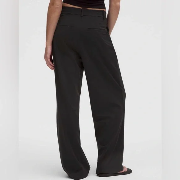 Lululemon Daydrift High-Rise Trouser *Regular
Black (First Release) - Picture 2 of 6